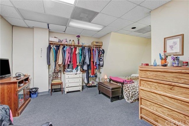 1175 Center St, Riverside, CA 92507
